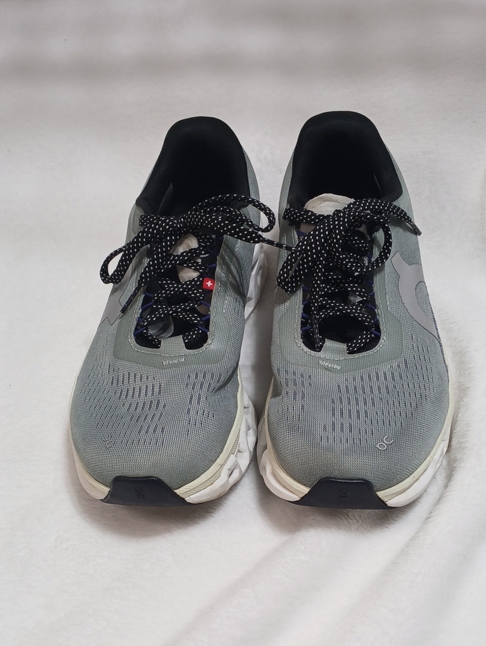On Running Women's Cloudmaster Running Shoes Light Teal Sz 9